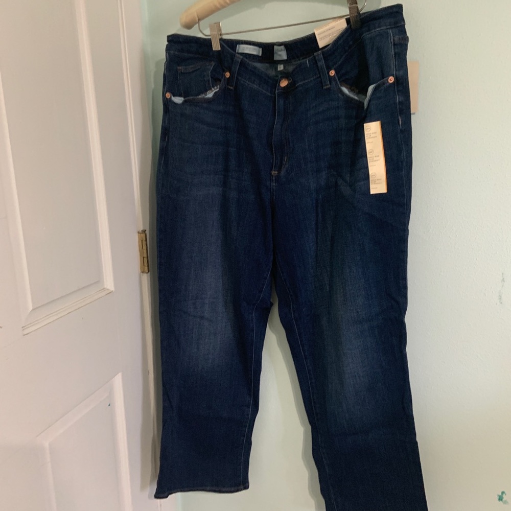 Universal Thread Straight Leg Jeans